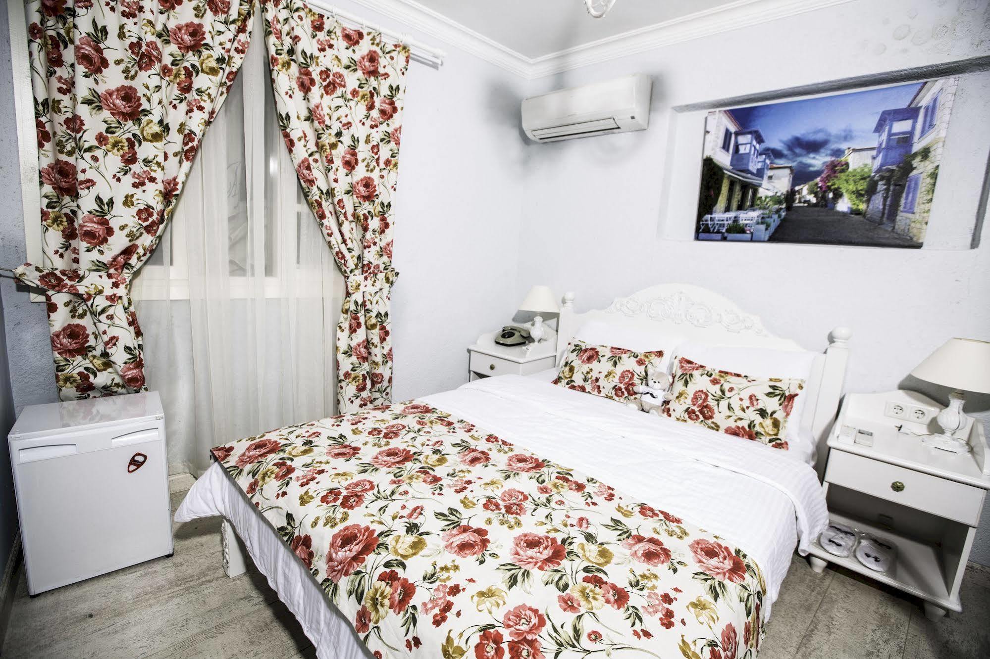 The White Hotel Алачати Екстер'єр фото